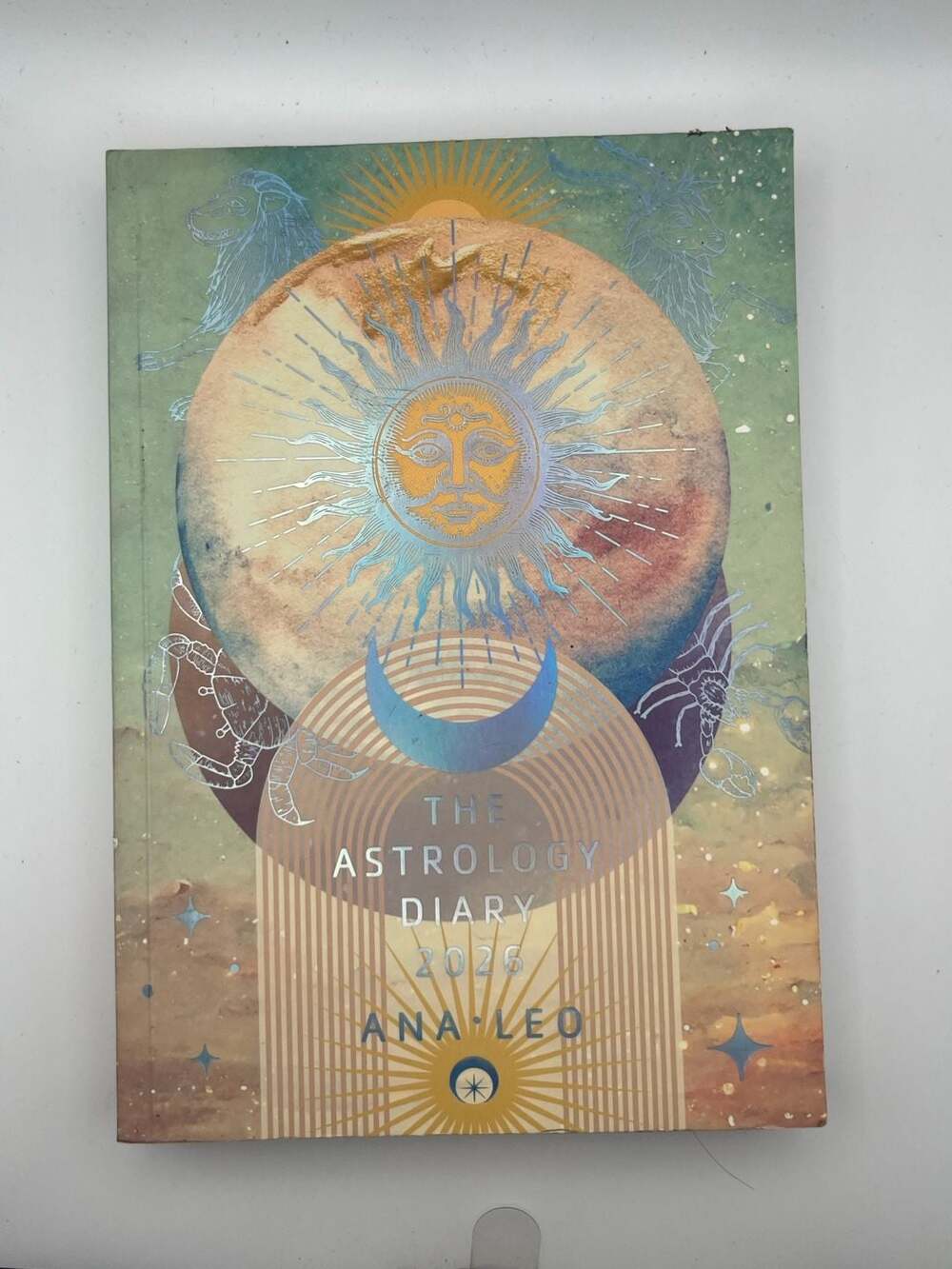 The Astrology Diary 2026 by Ana Leo (F)